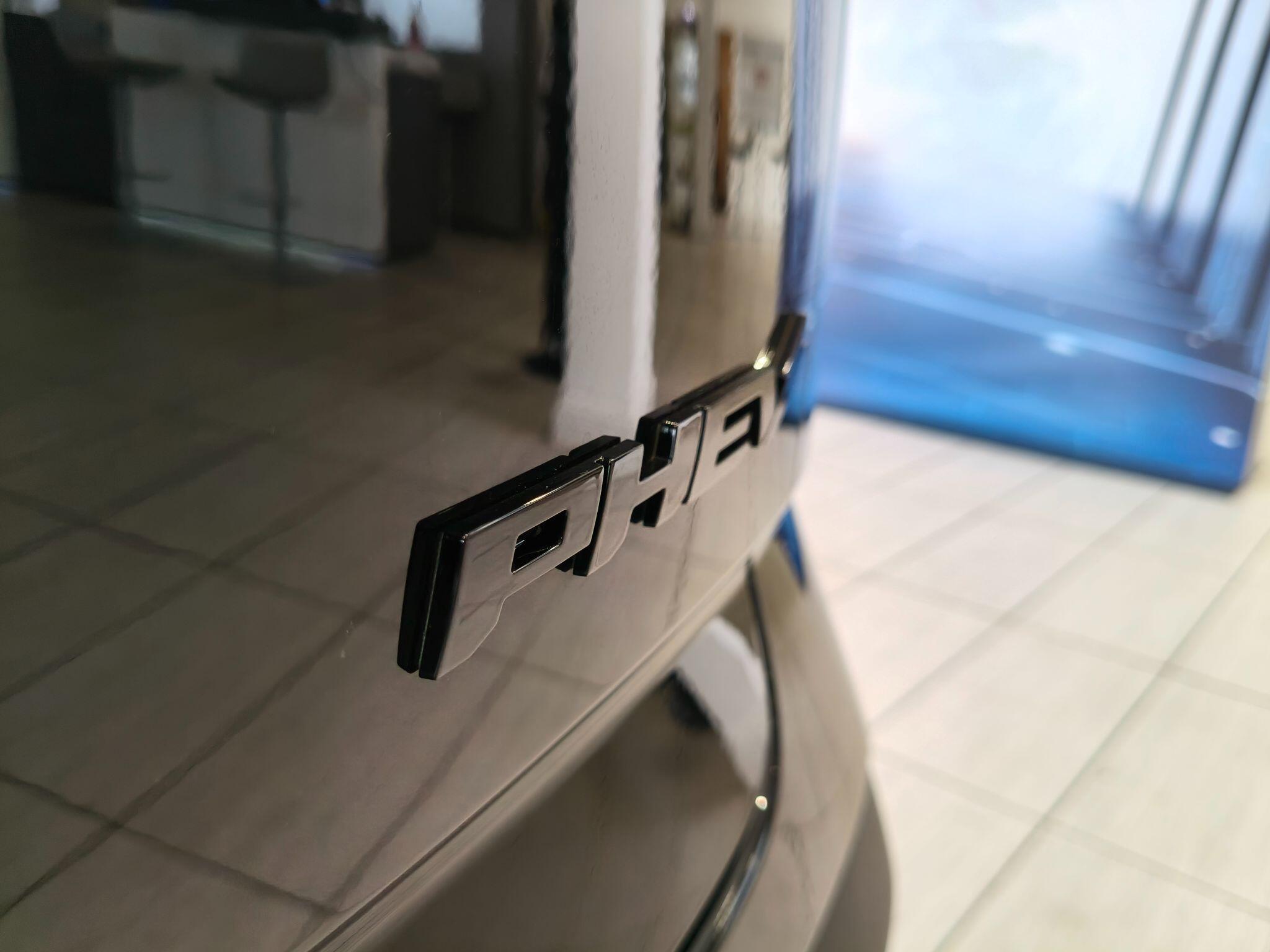 Large vehicle image